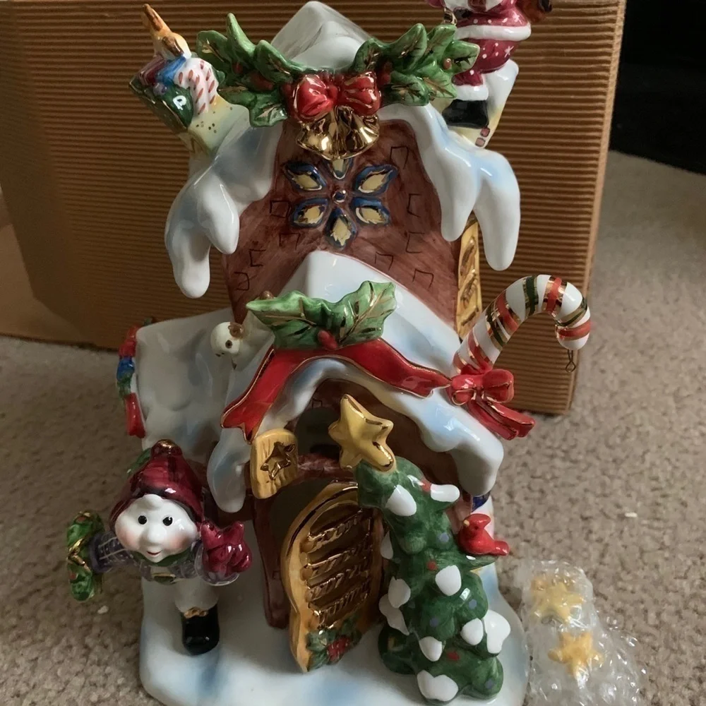 Cgrandeur Noel 2002 ceramic house